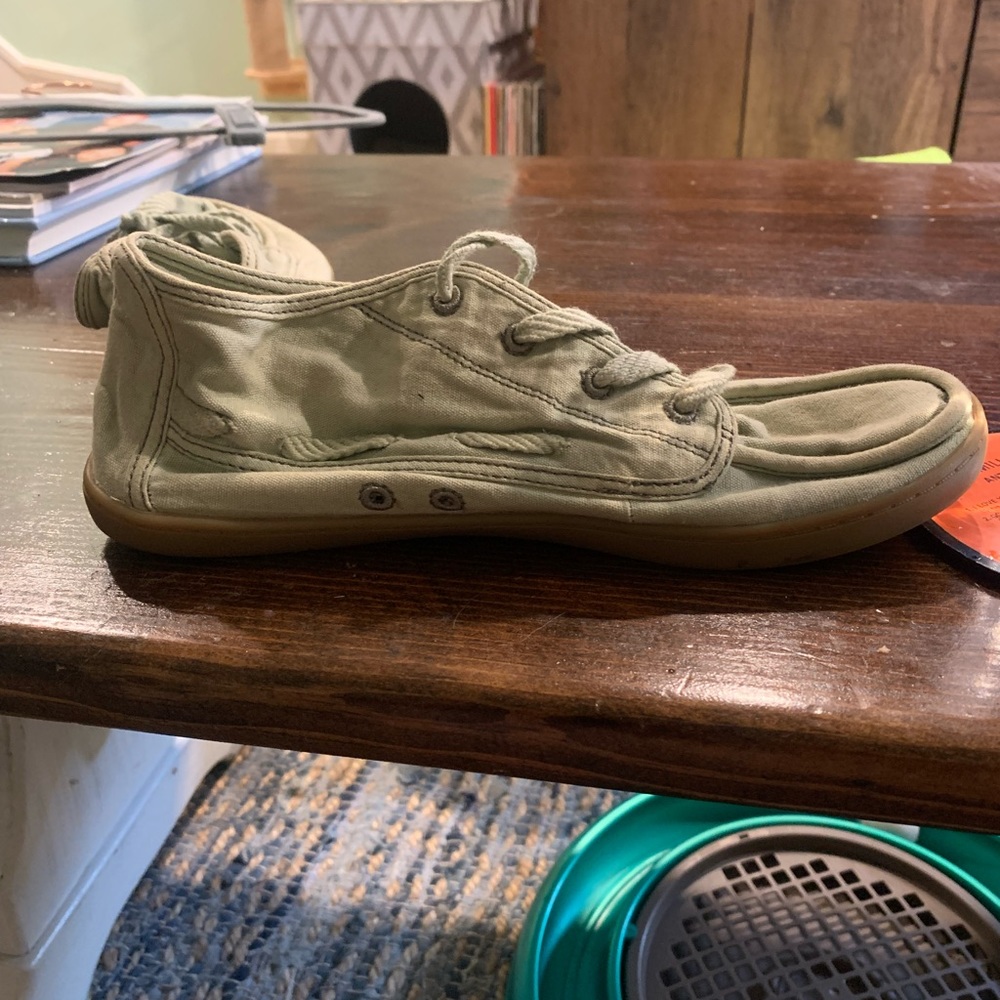 Sanuk Vee K Shawn Sage Green High Top Canvas SNEAKER